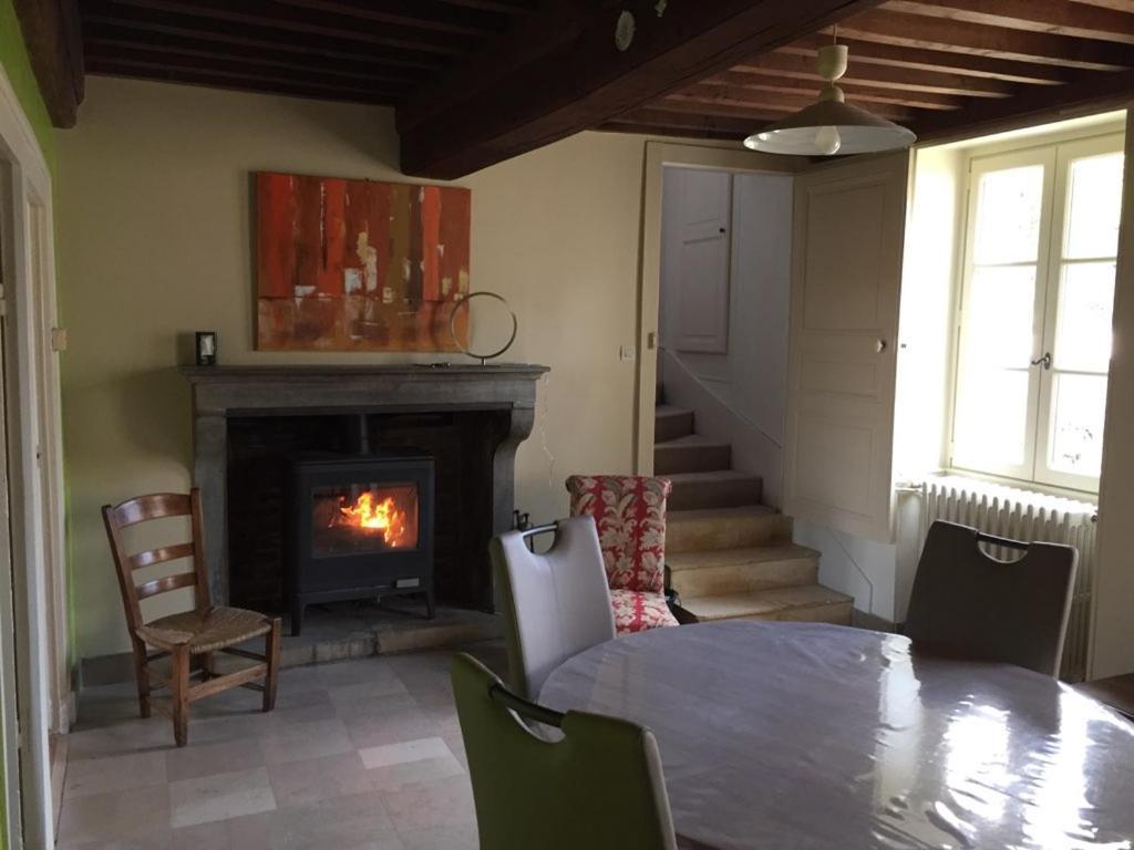 L' Huis-Au-Tilleul Quarre-les-Tombes Экстерьер фото